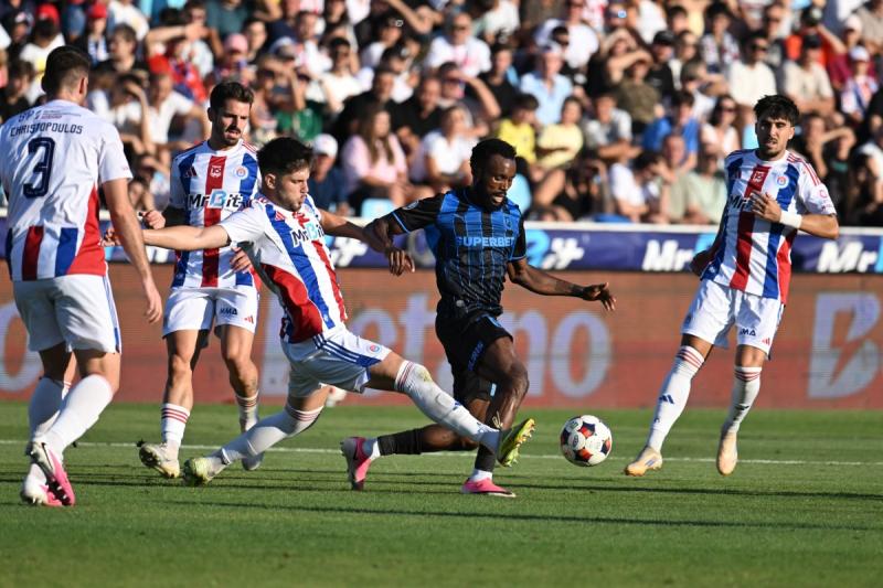 Universitatea Craiova scapă victoria printre degete la Galați. Oțelul egalează pe final